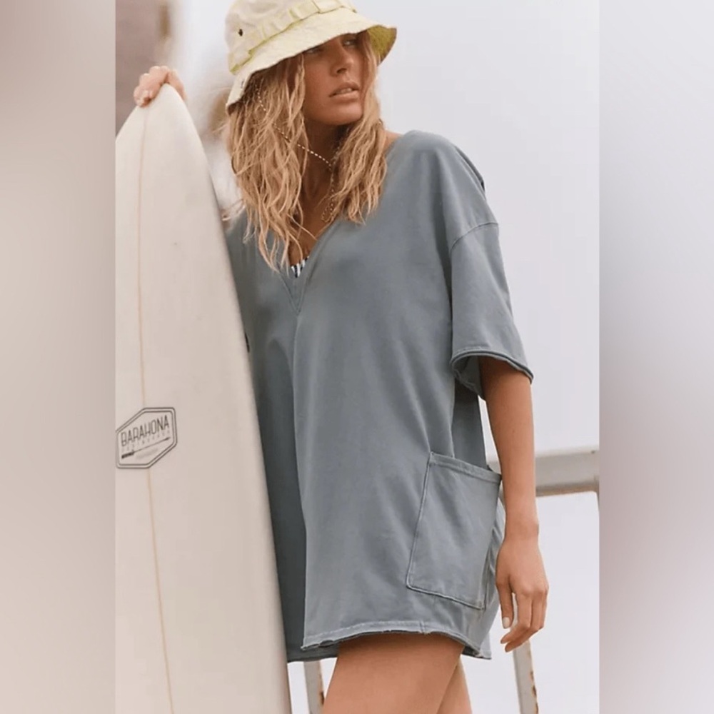 Free People Women’s Hot Shot Tee Romper in gray XS NWOT with logo